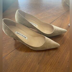 Manolo Blahnik pumps